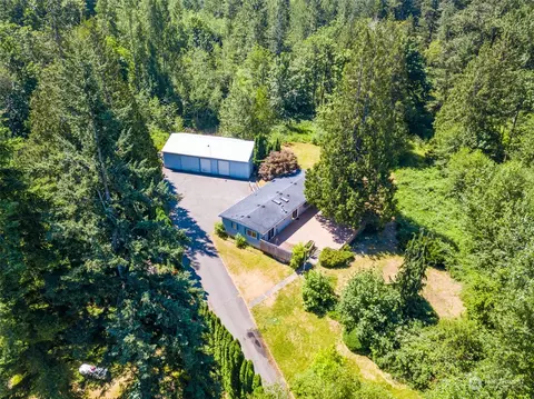 1069 E Axton Rd, Bellingham, WA 98226