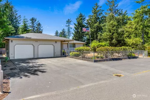 117 Sunrise Ave SE, Ocean Shores, WA 98569