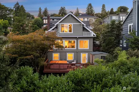 1115 38th Ave, Seattle, WA 98122