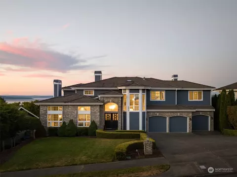 1875 Hillside Dr NE, Tacoma, WA 98422
