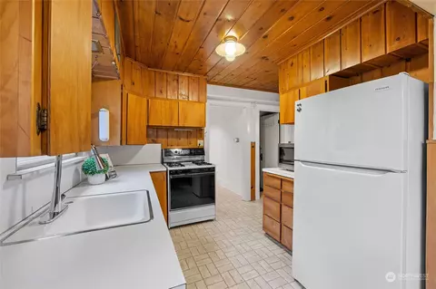 831 Grand Ave, Everett, WA 98201 photo 13