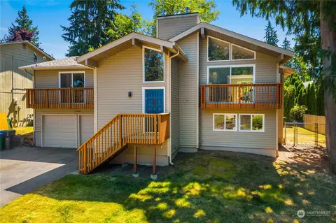 13850 Crestview Cir NW, Silverdale, WA 98383
