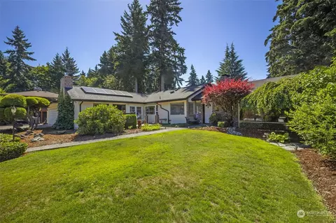 81 NW Doncee Dr, Bremerton, WA 98311