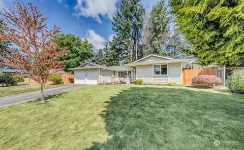 2327 201st Pl SW, Lynnwood, WA 98036