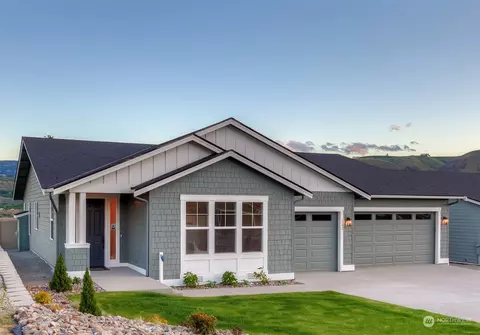 2092 SE Legacy Pl, East Wenatchee, WA 98802