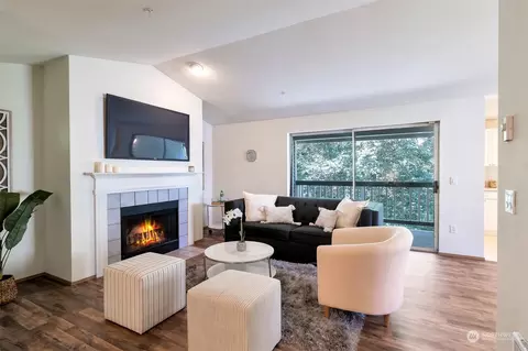 23301 Cedar Way #U205, Mountlake Terrace, WA 98043