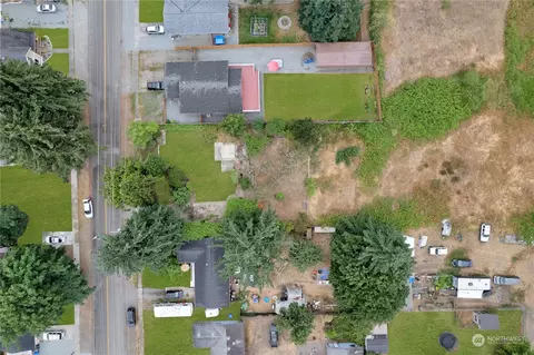 311 Calistoga St E, Orting, WA 98360