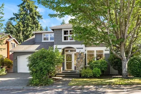 4507 NE 5th St, Renton, WA 98059