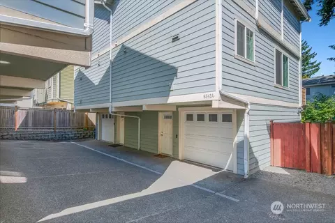 8842 Midvale Ave N #A, Seattle, WA 98103
