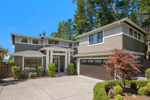 712 3rd Ln S, Kirkland, WA 98033