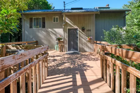 1856 Cliff Rd, Point Roberts, WA 98281