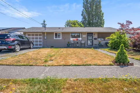 1816 S 15th St, Mount Vernon, WA 98274