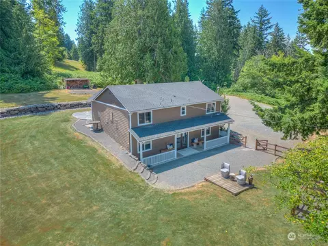 27805 SE 392nd St, Enumclaw, WA 98022
