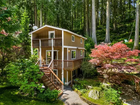 164 Harbor View Dr, Bellingham, WA 98229