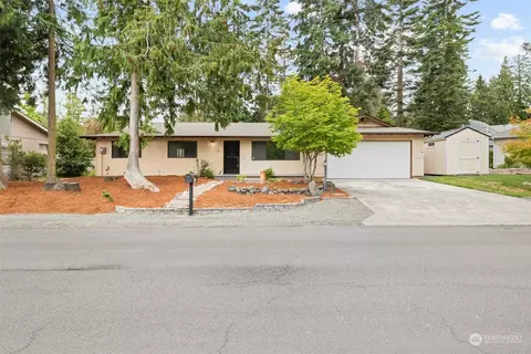 120 Emerald Dr, Sequim, WA 98382