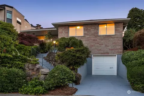 2617 27th Ave W, Seattle, WA 98199