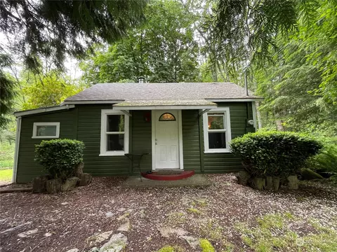 4388 Deer Lake Rd, Clinton, WA 98236