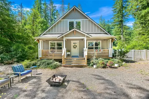 7413 Miller Way, Deming, WA 98244