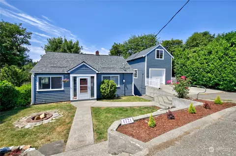 1721 N Lafayette Ave, Bremerton, WA 98312