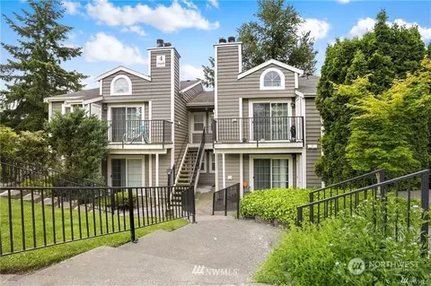 2609 S 272nd St W #35, Kent, WA 98032