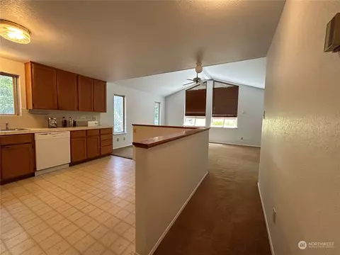 21 E Crest Dr, Belfair, WA 98528 photo 10