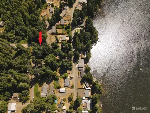 21 E Crest Dr, Belfair, WA 98528 photo 2