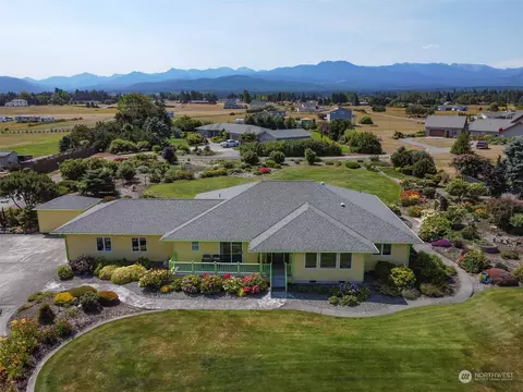 421 Greywolf Rd, Sequim, WA 98382