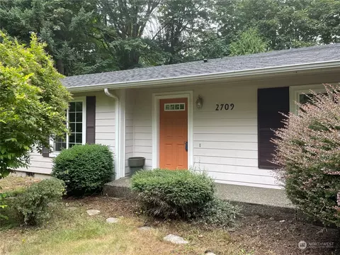 2709 NE Strand Rd, Bremerton, WA 98311