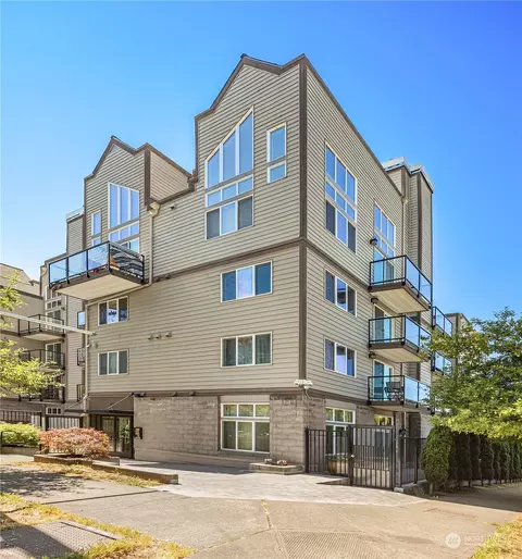 231 Belmont Ave E #301, Seattle, WA 98102