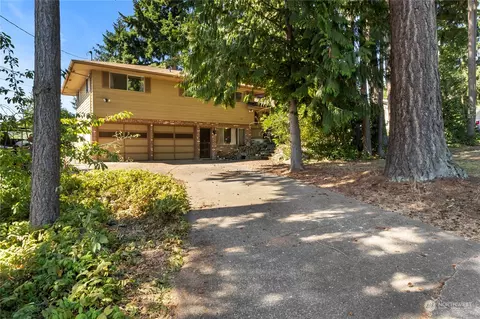 6304 85th Street Ct E, Puyallup, WA 98371
