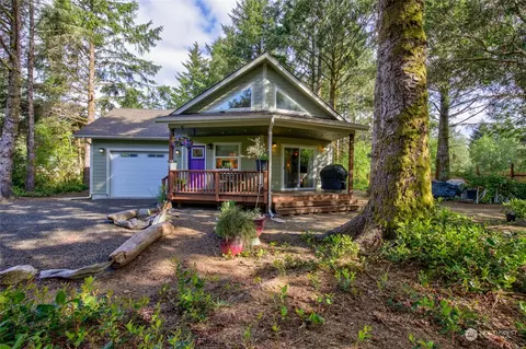 386 Sextans Ave SW, Ocean Shores, WA 98569