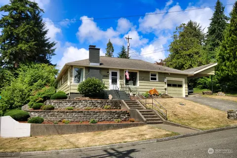1951 Arnold St, Aberdeen, WA 98520
