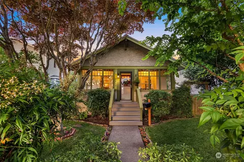 8612 17th Ave SW, Seattle, WA 98106