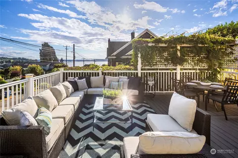 3248 NW 65th St, Seattle, WA 98117