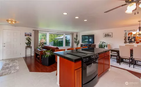 8814 10th Dr SE, Everett, WA 98208 photo 8