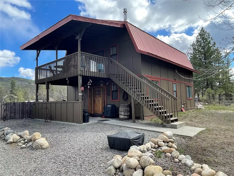  2 River Rock Rd, Winthrop, WA 98862 photo 2