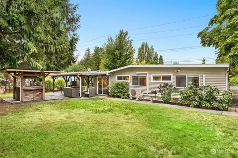 17412 5th Ave NE, Shoreline, WA 98155