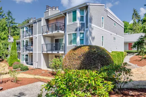 4202 Factoria Blvd SE #D4, Bellevue, WA 98006