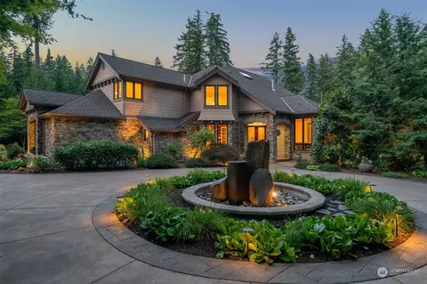 8708 218th Ave NE, Redmond, WA 98053