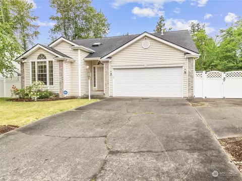 917 125th Street Ct E, Tacoma, WA 98445