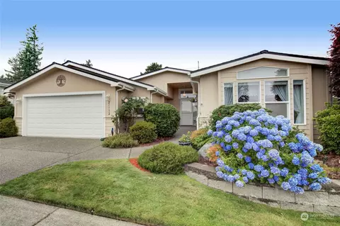 21732 SE 272nd Pl #130, Maple Valley, WA 98038