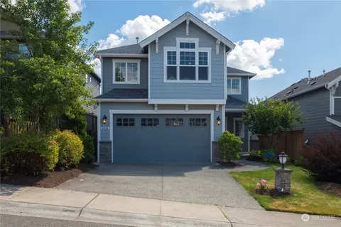 5525 NE 7th Pl, Renton, WA 98059
