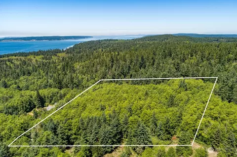 4045 Moraine Ln, Langley, WA 98260