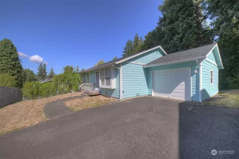 6206 Maple View Dr, Bremerton, WA 98312