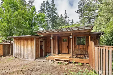 14405 445th Ave SE, North Bend, WA 98045