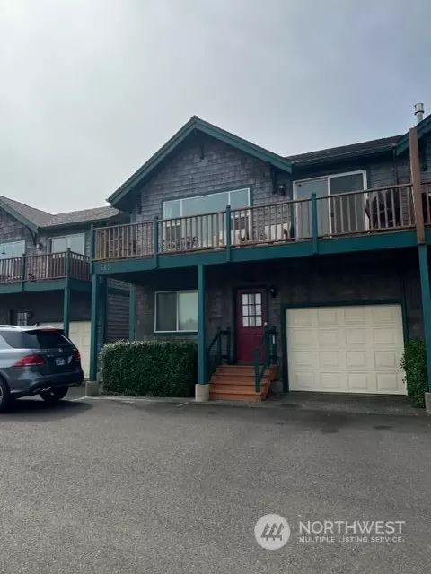 315 5th St NW #104, Long Beach, WA 98631
