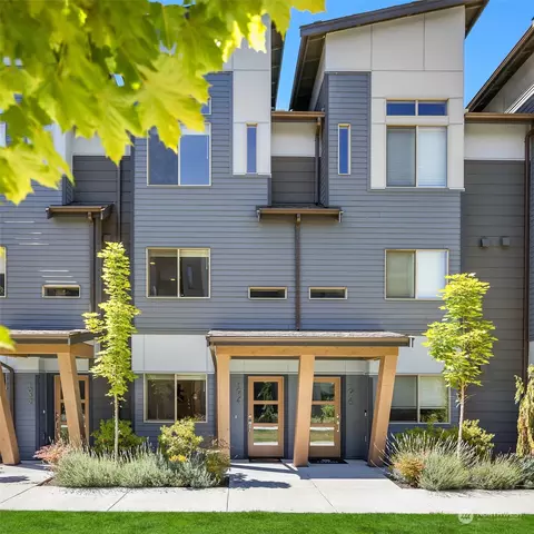 1934 Riva Ln NW, Issaquah, WA 98027