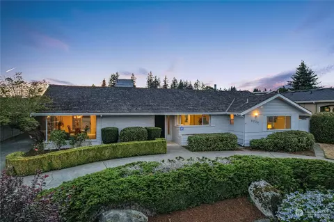 9835 Vineyard Crst, Bellevue, WA 98004