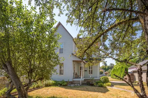 8429 Dallas Ave S, Seattle, WA 98108