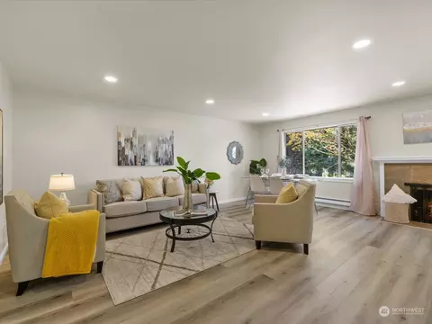 14531 Dayton Ave N #6, Shoreline, WA 98133